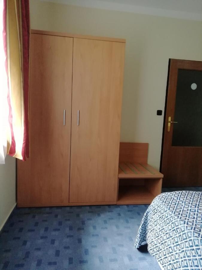 Villa Andy Прага Екстериор снимка